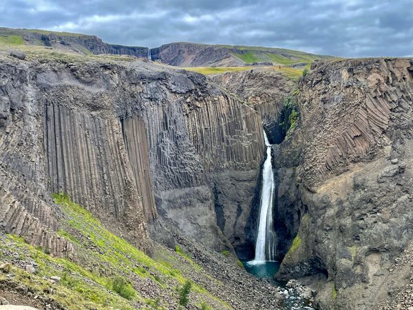 Hengifoss et Lítanesfoss